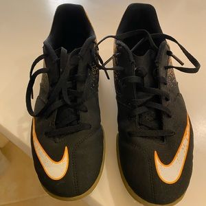Nike indoor soccer shoes